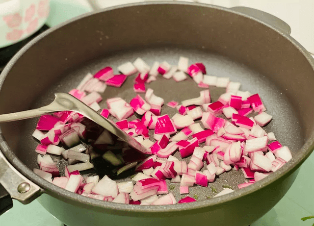 大叔教你酱汁调法只需几样食材比卖的好吃麻将胡了试玩网站免费日式寿喜锅轻松做(图7)